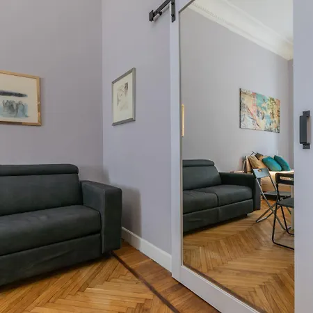 Gar By Wonderful Italy * Turin